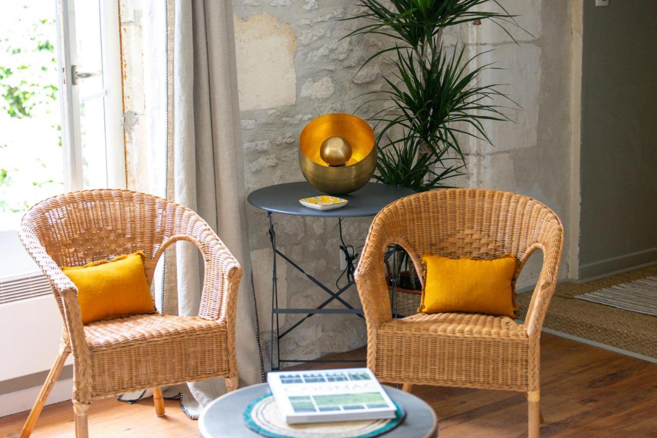 Appartamento Tour Du Palais #Terrasse #Vue Cognac Esterno foto