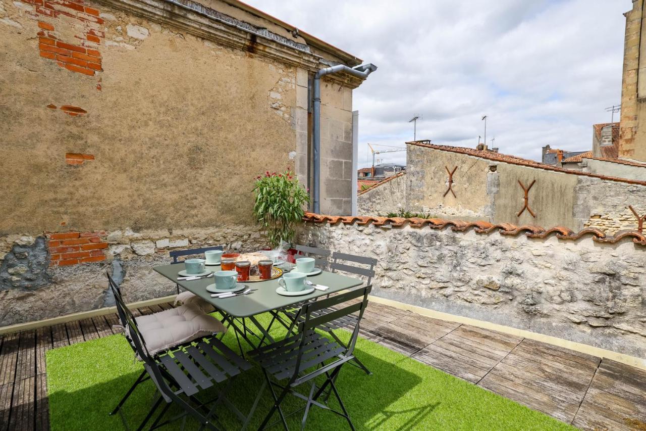 Appartamento Tour Du Palais #Terrasse #Vue Cognac Esterno foto